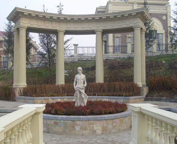 阜陽雕塑廠家簡述藝術(shù)品為何會上銹？